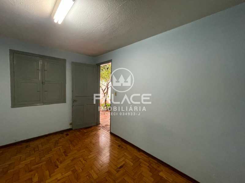 Casa para alugar com 4 quartos, 245m² - Foto 18
