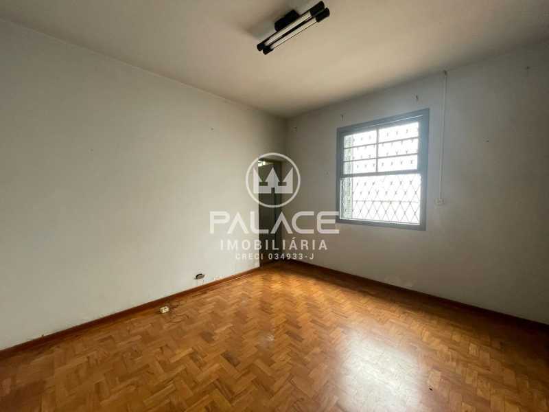 Casa para alugar com 4 quartos, 245m² - Foto 5
