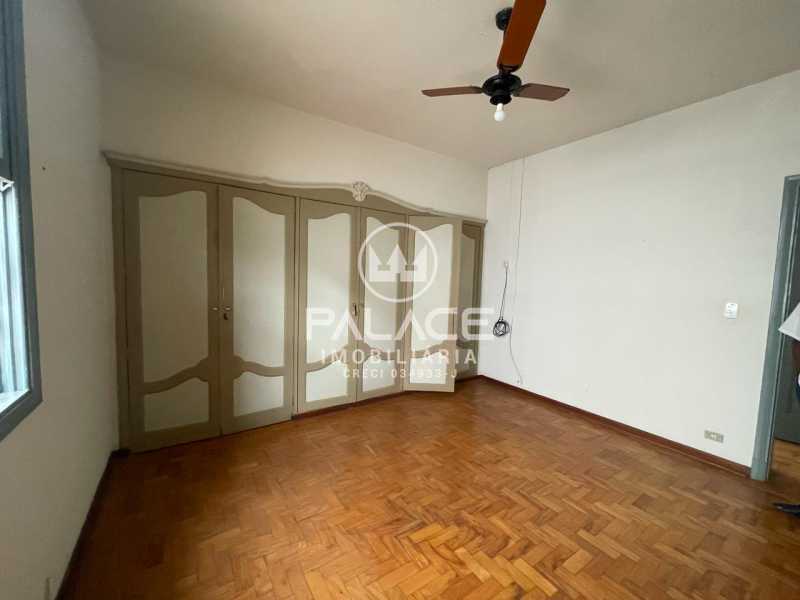 Casa para alugar com 4 quartos, 245m² - Foto 11