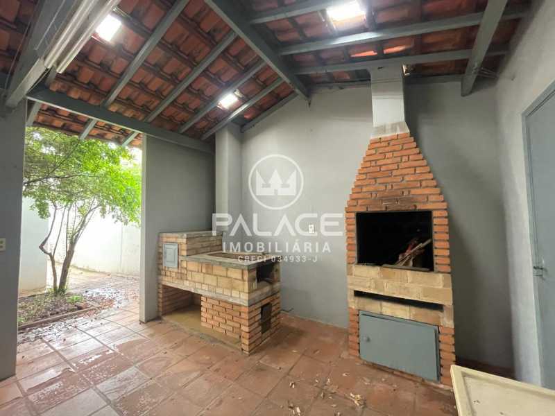 Casa para alugar com 4 quartos, 245m² - Foto 23