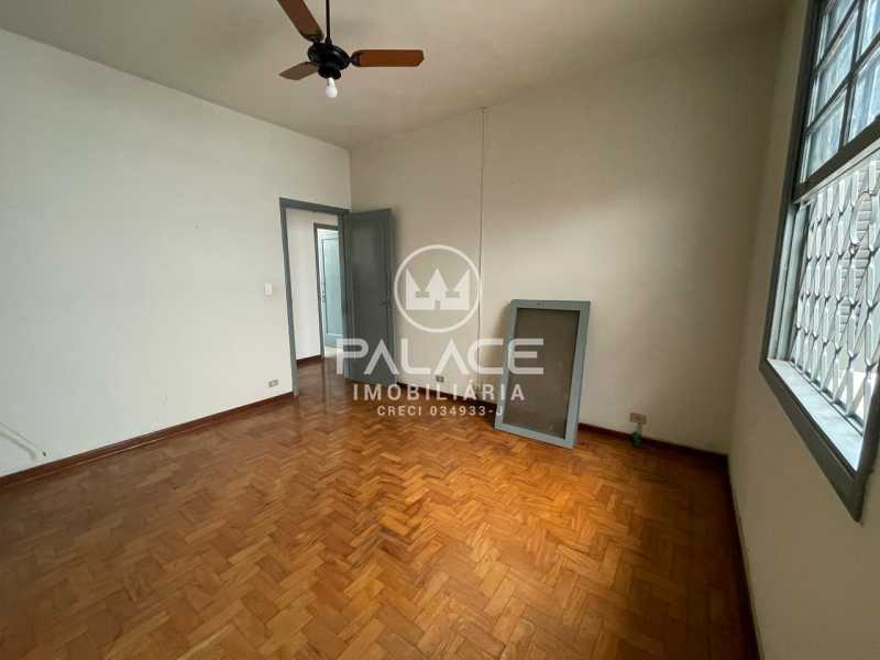 Casa para alugar com 4 quartos, 245m² - Foto 10