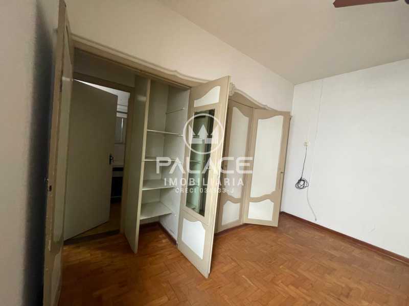 Casa para alugar com 4 quartos, 245m² - Foto 12