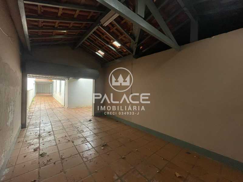 Casa para alugar com 4 quartos, 245m² - Foto 28