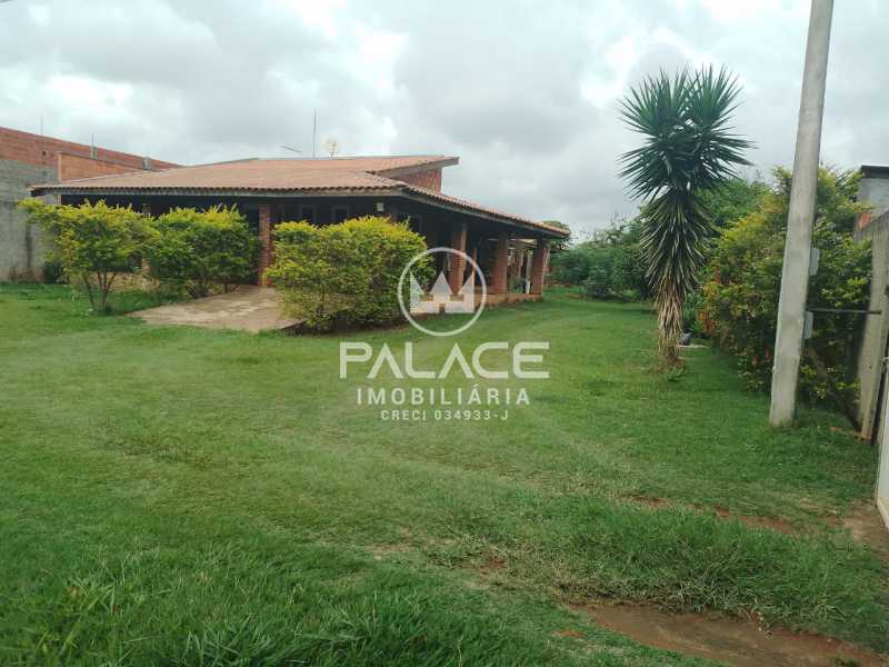 Chácara à venda com 2 quartos, 3000m² - Foto 1
