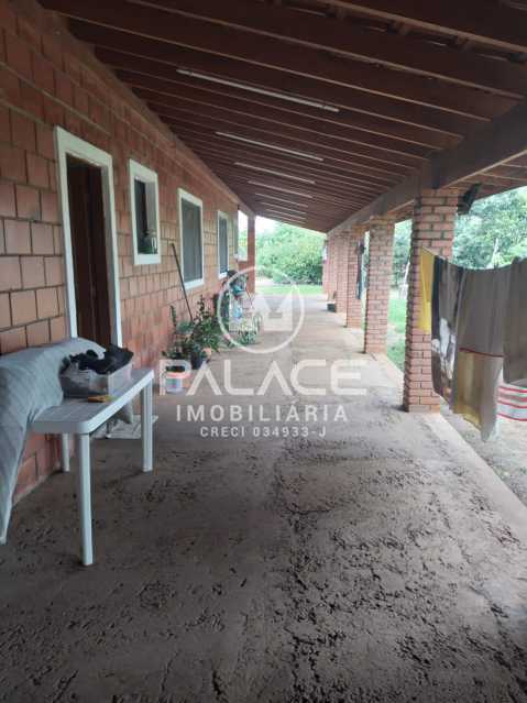 Chácara à venda com 2 quartos, 3000m² - Foto 2