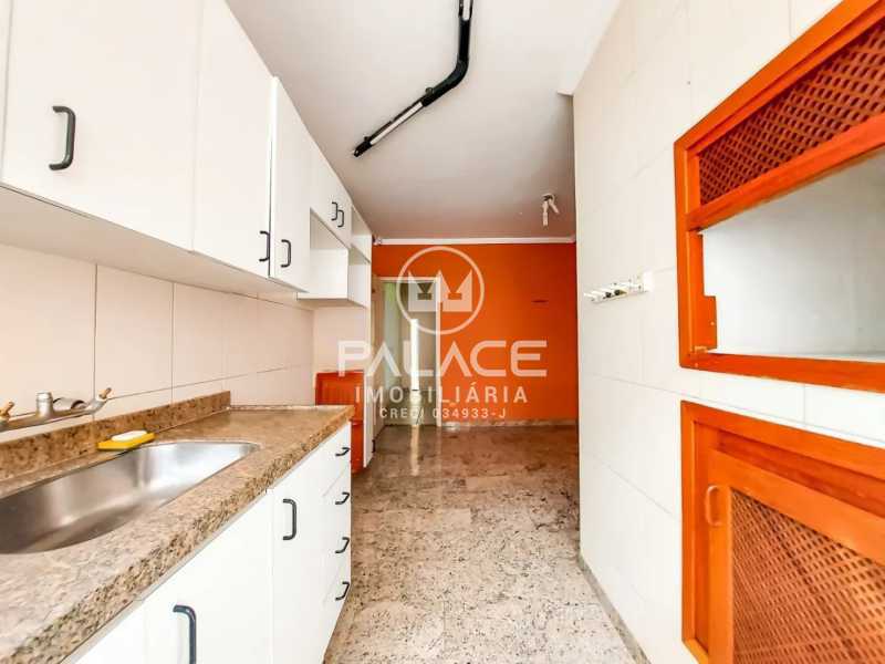 Casa Comercial à venda e aluguel com 3 quartos, 250m² - Foto 14