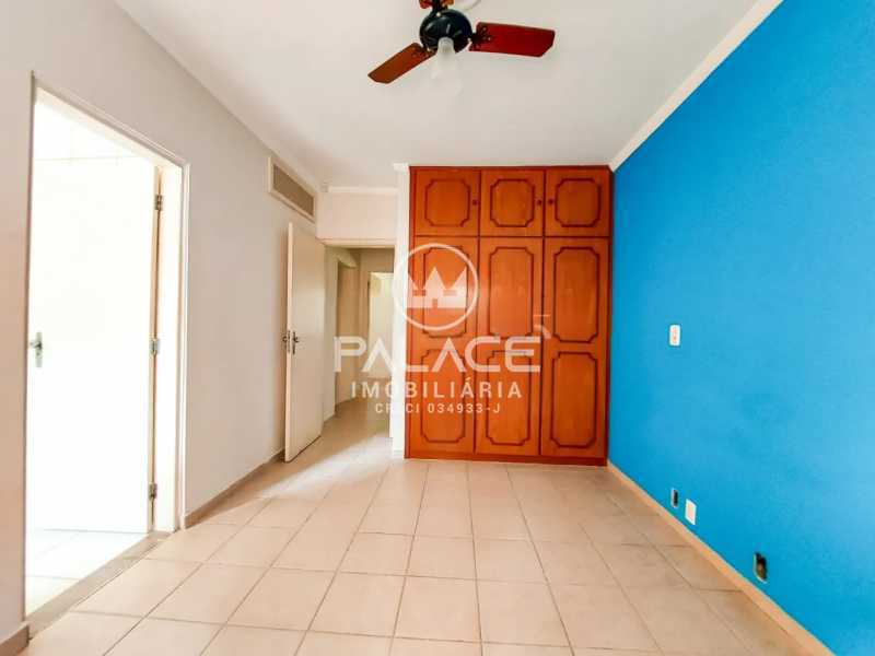 Casa Comercial à venda e aluguel com 3 quartos, 250m² - Foto 13