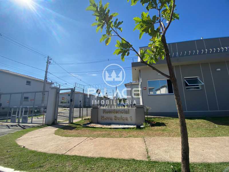 Casa de Condomínio para alugar com 2 quartos, 40m² - Foto 1