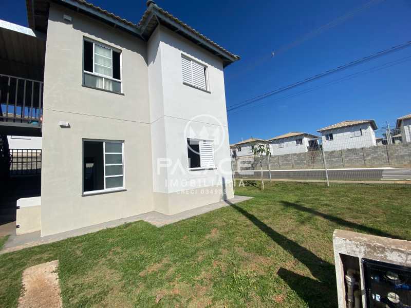 Casa de Condomínio para alugar com 2 quartos, 40m² - Foto 2