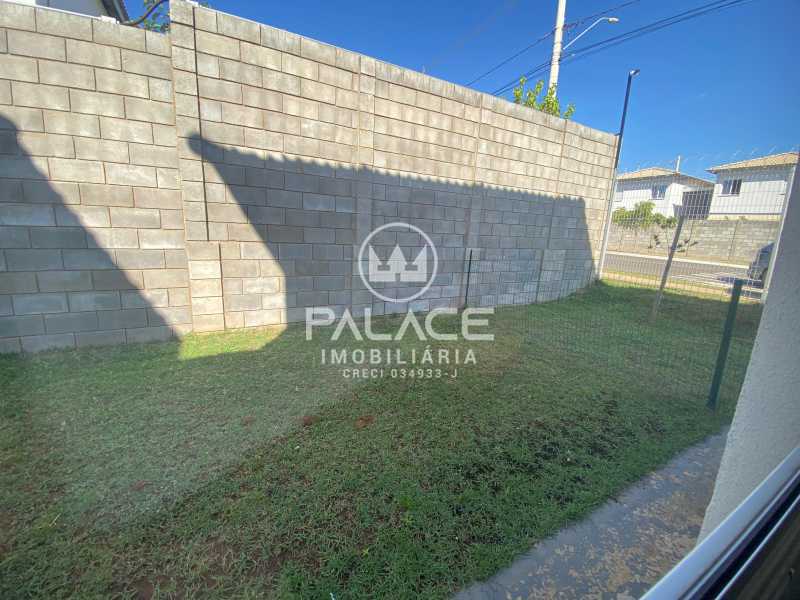 Casa de Condomínio para alugar com 2 quartos, 40m² - Foto 7