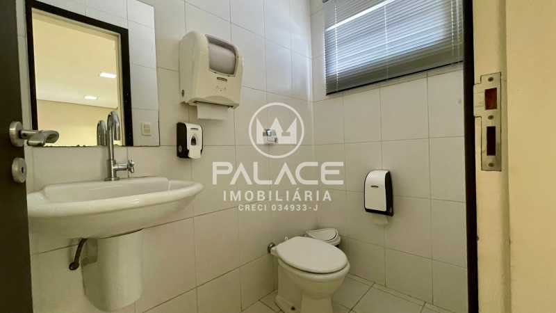 Casa Comercial à venda e aluguel, 330m² - Foto 15