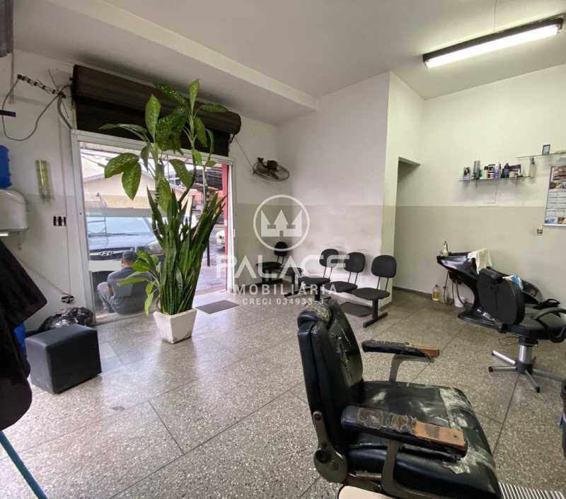 Casa Comercial à venda com 3 quartos, 305m² - Foto 9