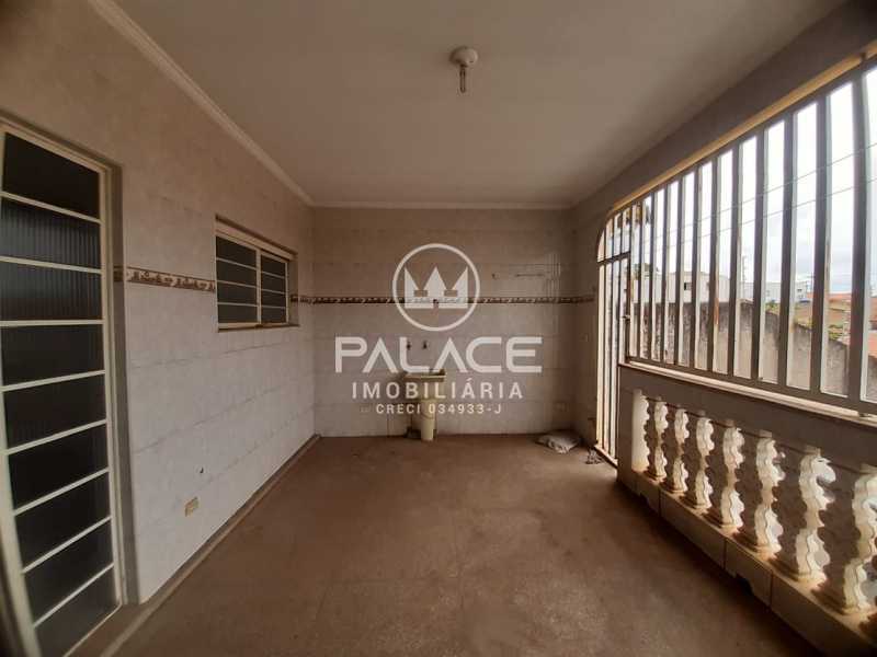 Casa Comercial à venda com 3 quartos, 305m² - Foto 19