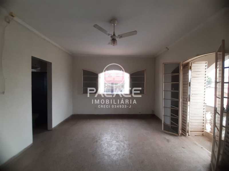 Casa Comercial à venda com 3 quartos, 305m² - Foto 26