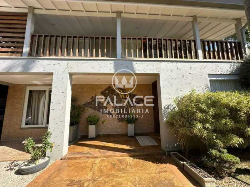 Casa à venda com 3 quartos, 848m² - Foto 2