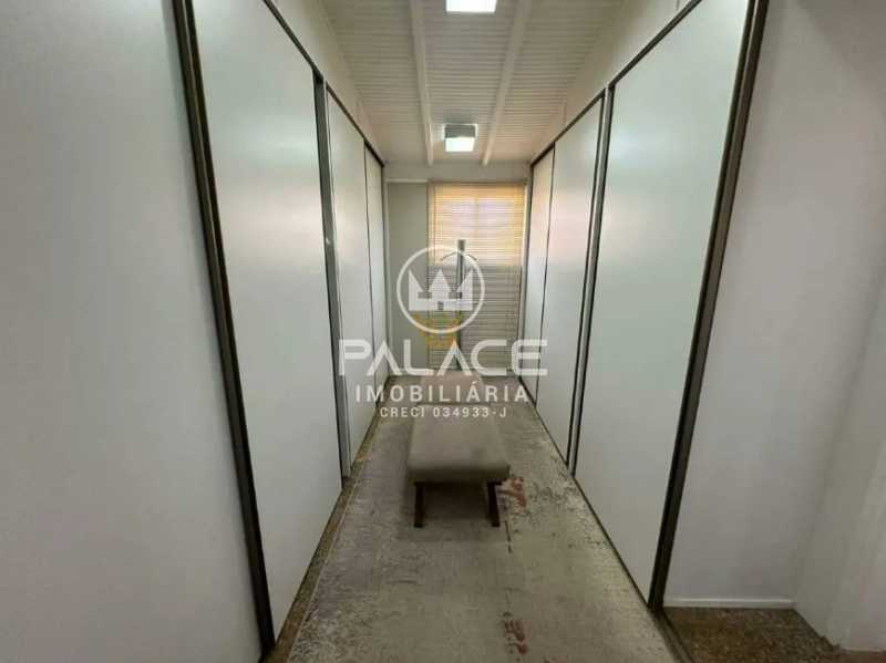 Casa à venda com 3 quartos, 848m² - Foto 18