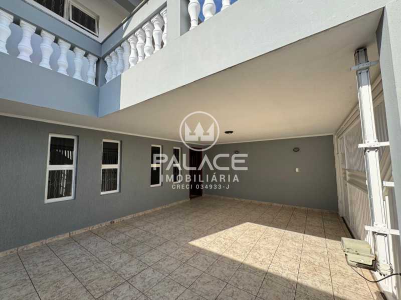 Casa à venda com 3 quartos, 159m² - Foto 2