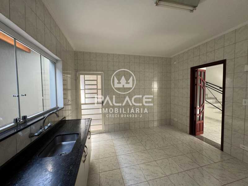 Casa à venda com 3 quartos, 159m² - Foto 8