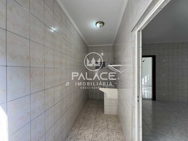 Casa à venda com 3 quartos, 159m² - Foto 9
