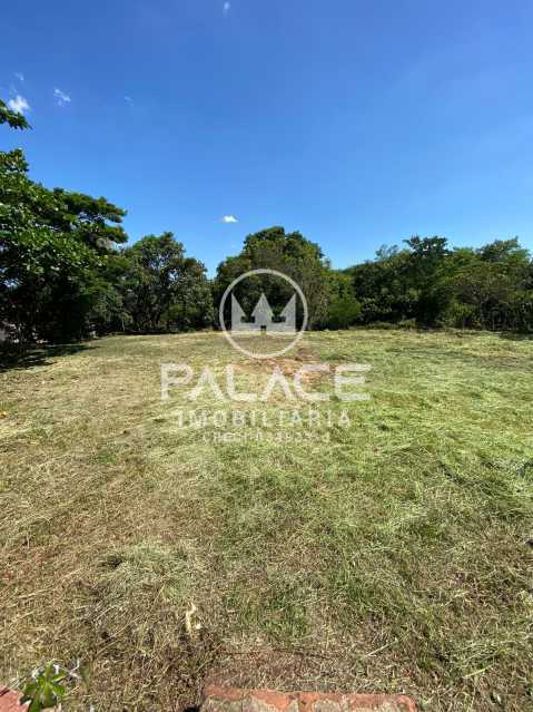 Casa de Condomínio à venda com 4 quartos, 250m² - Foto 28