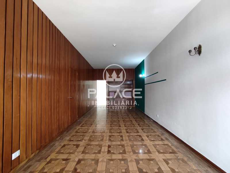 Casa Comercial para alugar com 2 quartos, 166m² - Foto 1