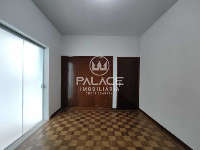 Casa Comercial para alugar com 2 quartos, 166m² - Foto 9