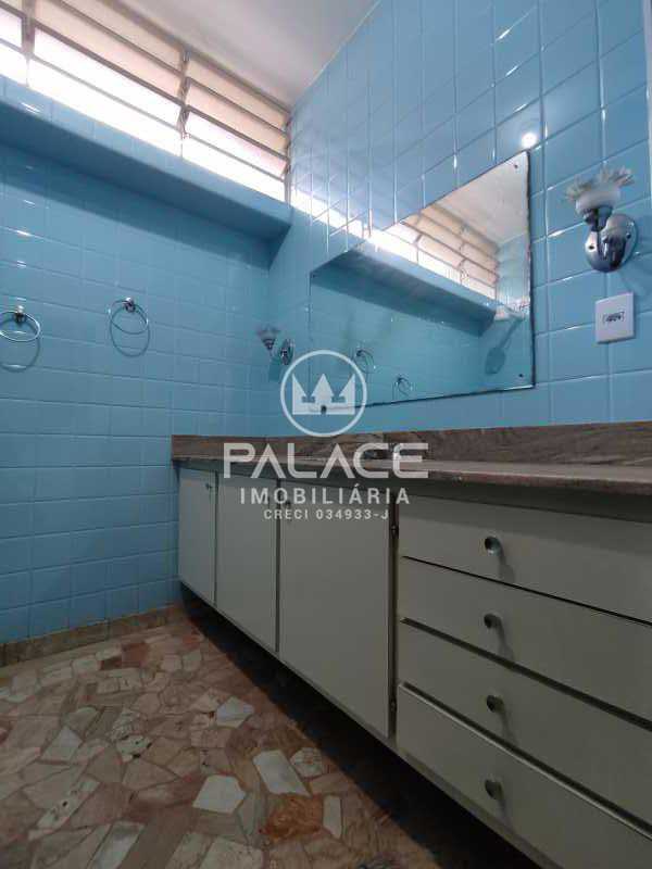 Casa Comercial para alugar com 2 quartos, 166m² - Foto 10