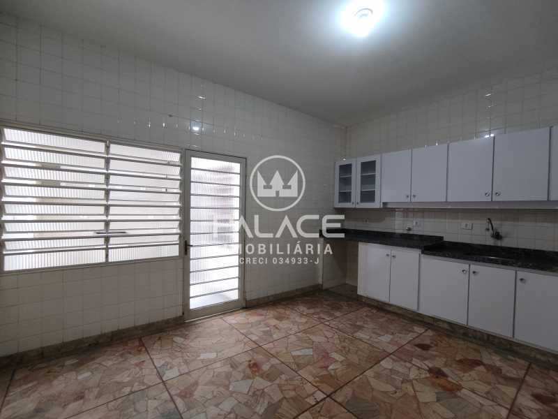 Casa Comercial para alugar com 2 quartos, 166m² - Foto 21