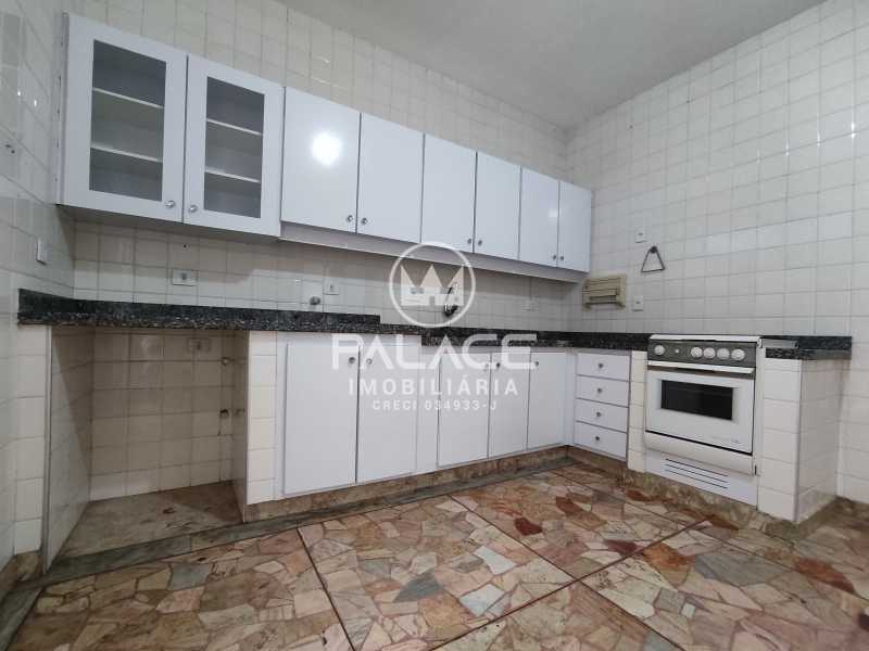 Casa Comercial para alugar com 2 quartos, 166m² - Foto 23