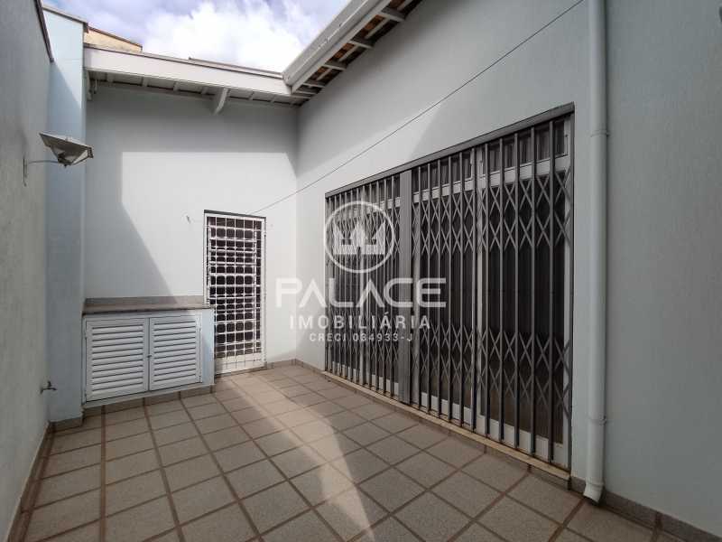 Casa Comercial para alugar com 2 quartos, 166m² - Foto 30