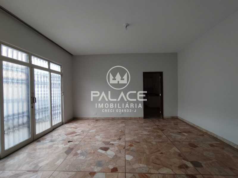 Casa Comercial para alugar com 2 quartos, 166m² - Foto 17