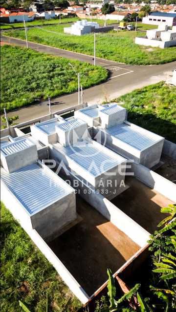Casa à venda com 2 quartos, 63m² - Foto 10