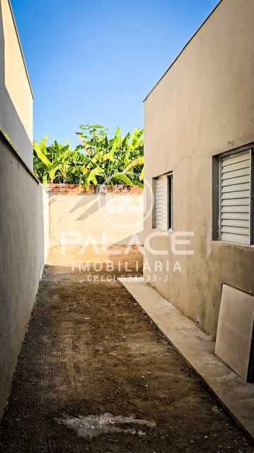 Casa à venda com 2 quartos, 63m² - Foto 15