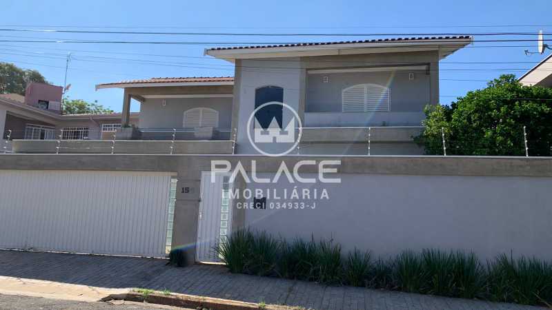 Casa para alugar com 3 quartos, 312m² - Foto 1