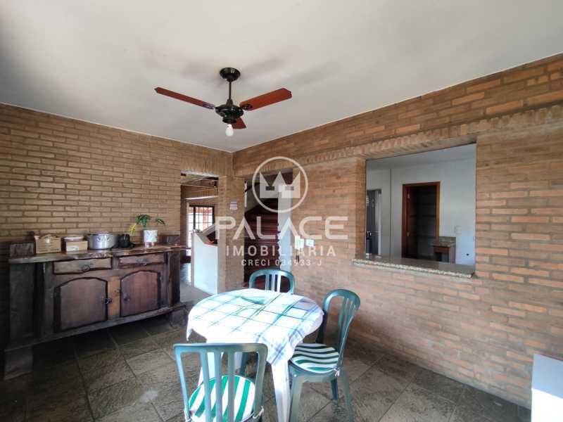 Casa à venda com 4 quartos, 453m² - Foto 11