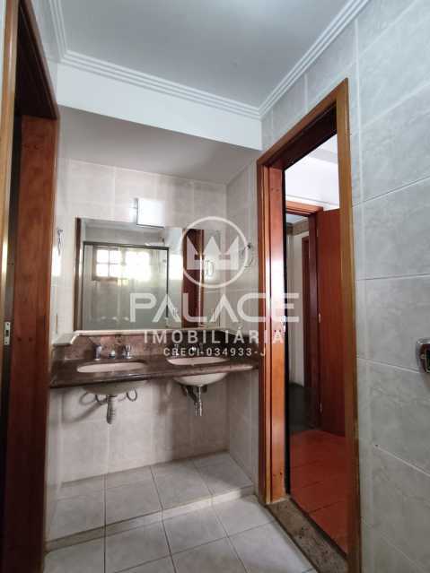 Casa à venda com 4 quartos, 453m² - Foto 17