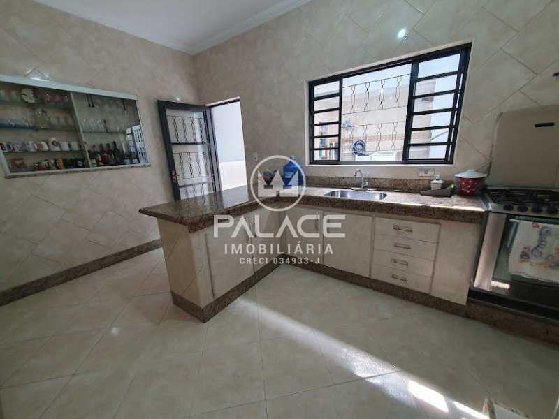 Casa à venda com 2 quartos, 125m² - Foto 6