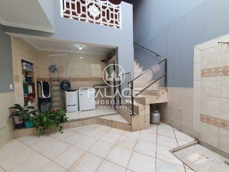 Casa à venda com 2 quartos, 125m² - Foto 7