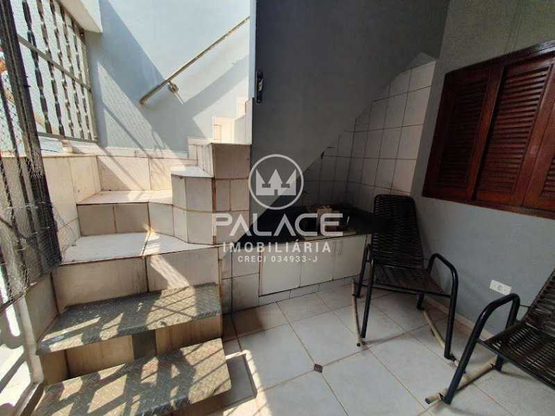 Casa à venda com 2 quartos, 125m² - Foto 11