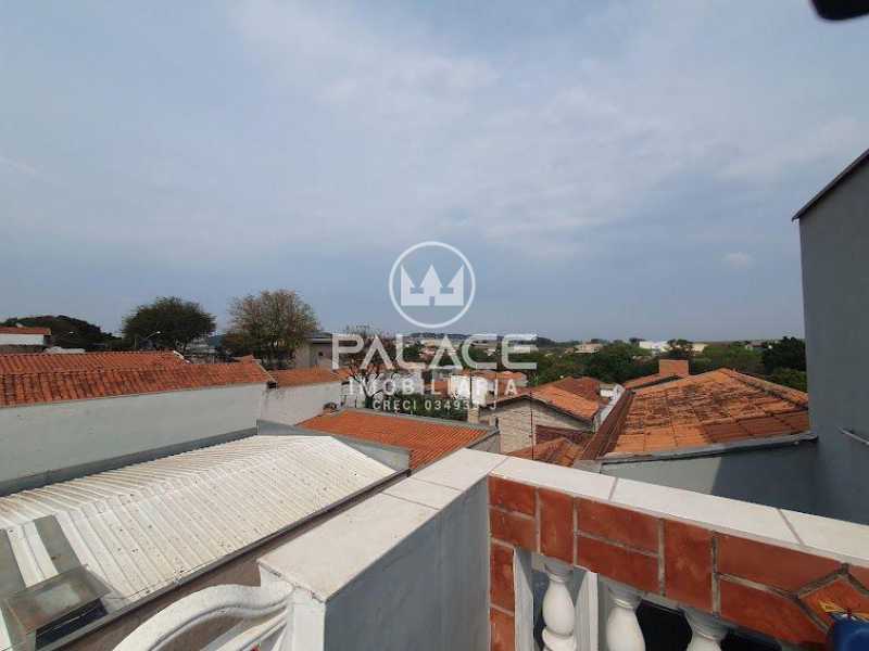 Casa à venda com 2 quartos, 125m² - Foto 12