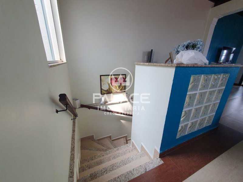 Casa à venda com 2 quartos, 125m² - Foto 19