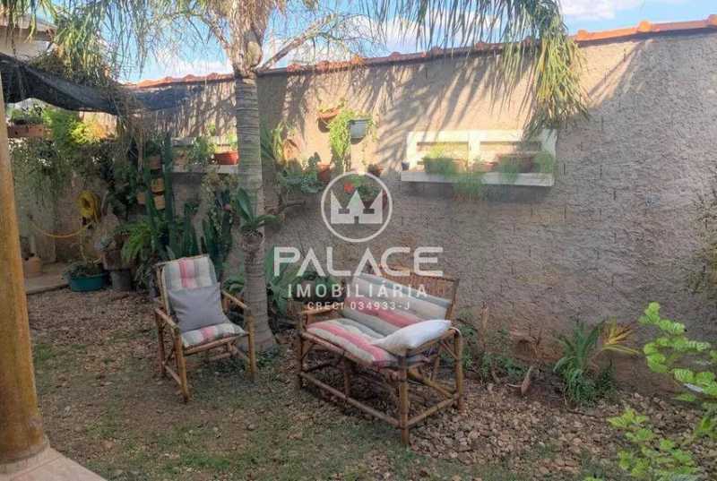 Casa à venda com 3 quartos, 262m² - Foto 7