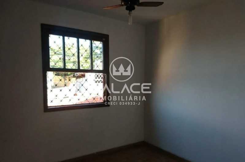 Casa à venda com 4 quartos, 250m² - Foto 4