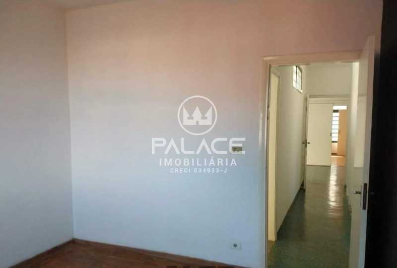 Casa à venda com 4 quartos, 250m² - Foto 10