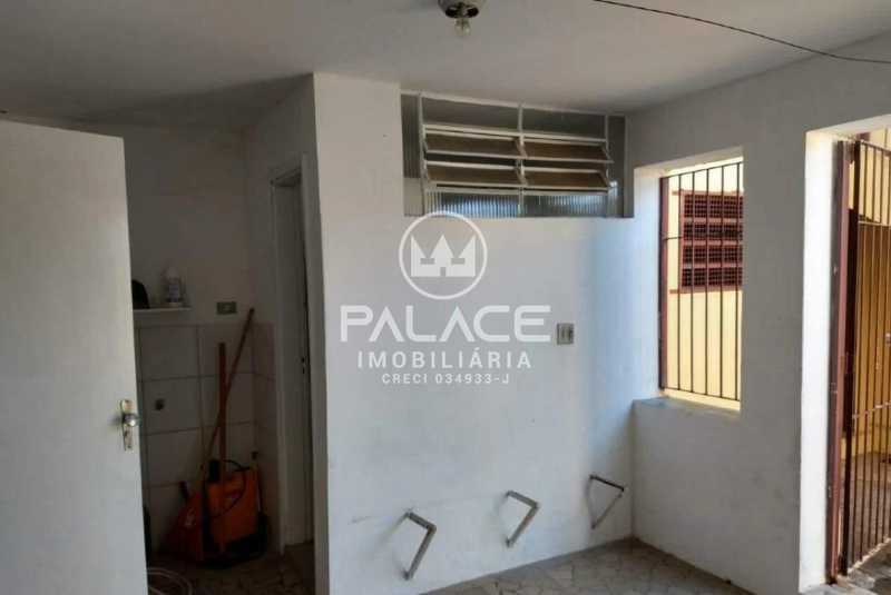 Casa à venda com 4 quartos, 250m² - Foto 12