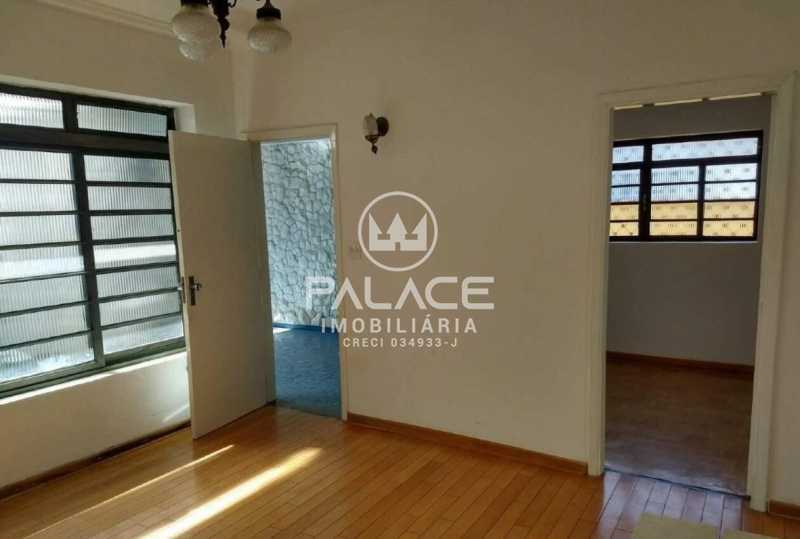 Casa à venda com 4 quartos, 250m² - Foto 15