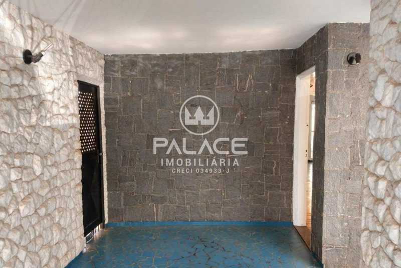 Casa à venda com 4 quartos, 250m² - Foto 17