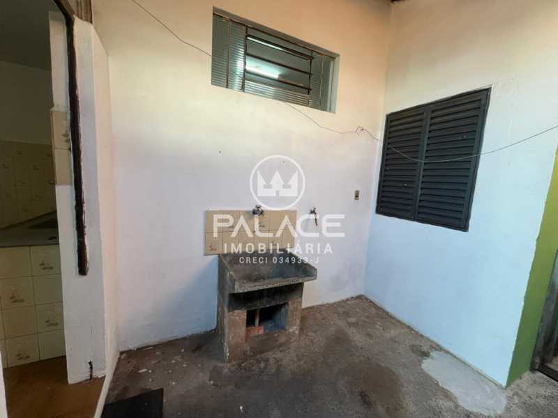 Casa para alugar com 2 quartos, 64m² - Foto 9