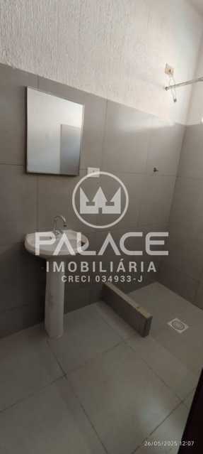 Casa para alugar com 4 quartos, 250m² - Foto 11