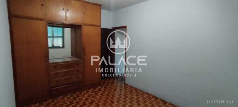 Casa para alugar com 4 quartos, 250m² - Foto 14